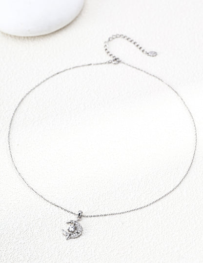 Dainty Crescent Moon Necklace