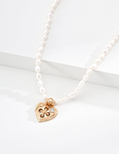 Dainty Heart Pearl Necklace