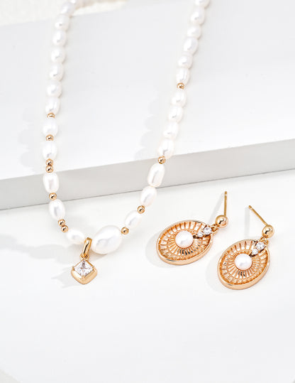 Pearl Drop Earrings with Crystal Detail