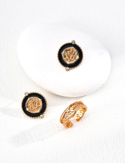 Molten Gold Statement Ring with Crystal Detail