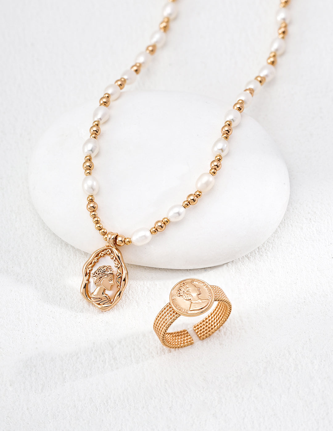 Vintage Coin Textured Ring – Gold Statement Band