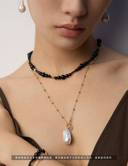 Baroque Pearl Pendant Necklace