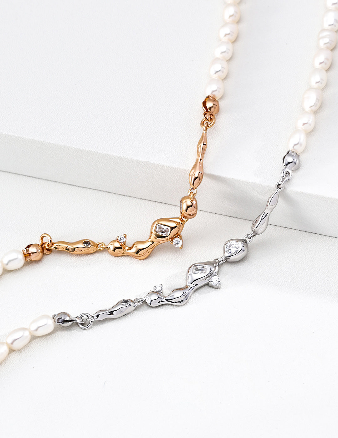 Vintage Pearl Gold Necklace