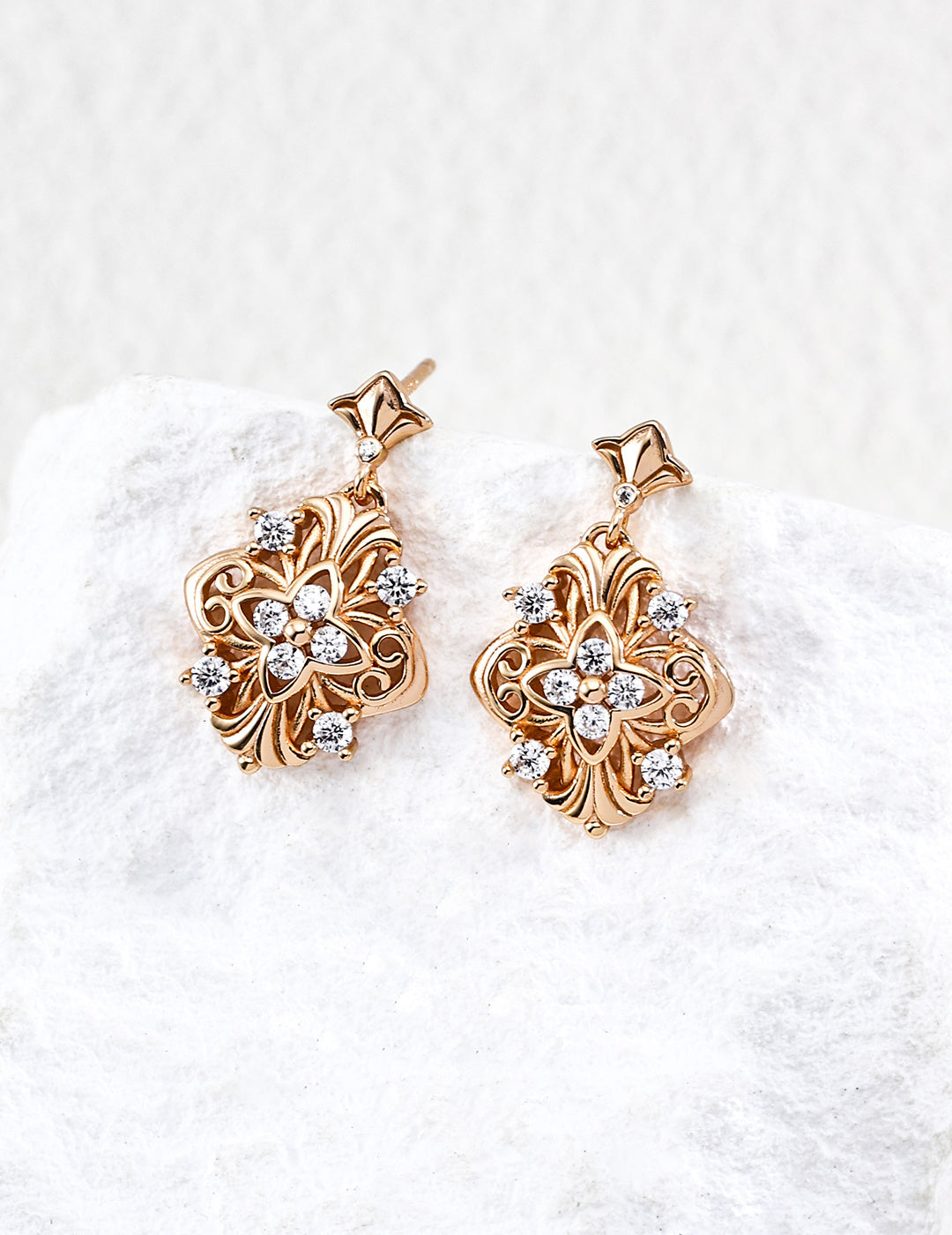 Vintage Floral Gold Earrings