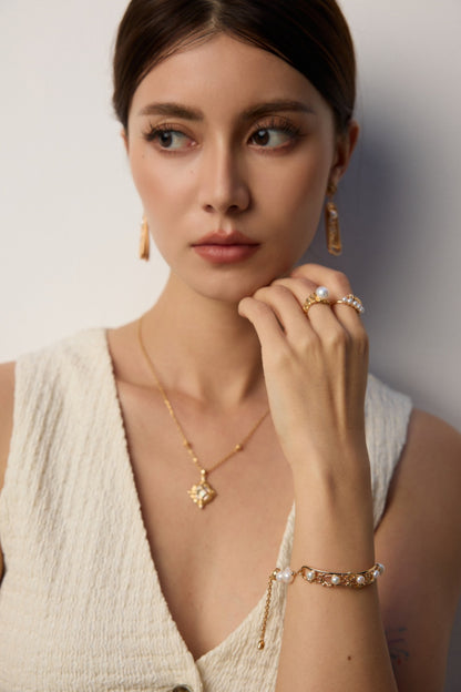 Vintage Leaf Faux Pearl Open Ring