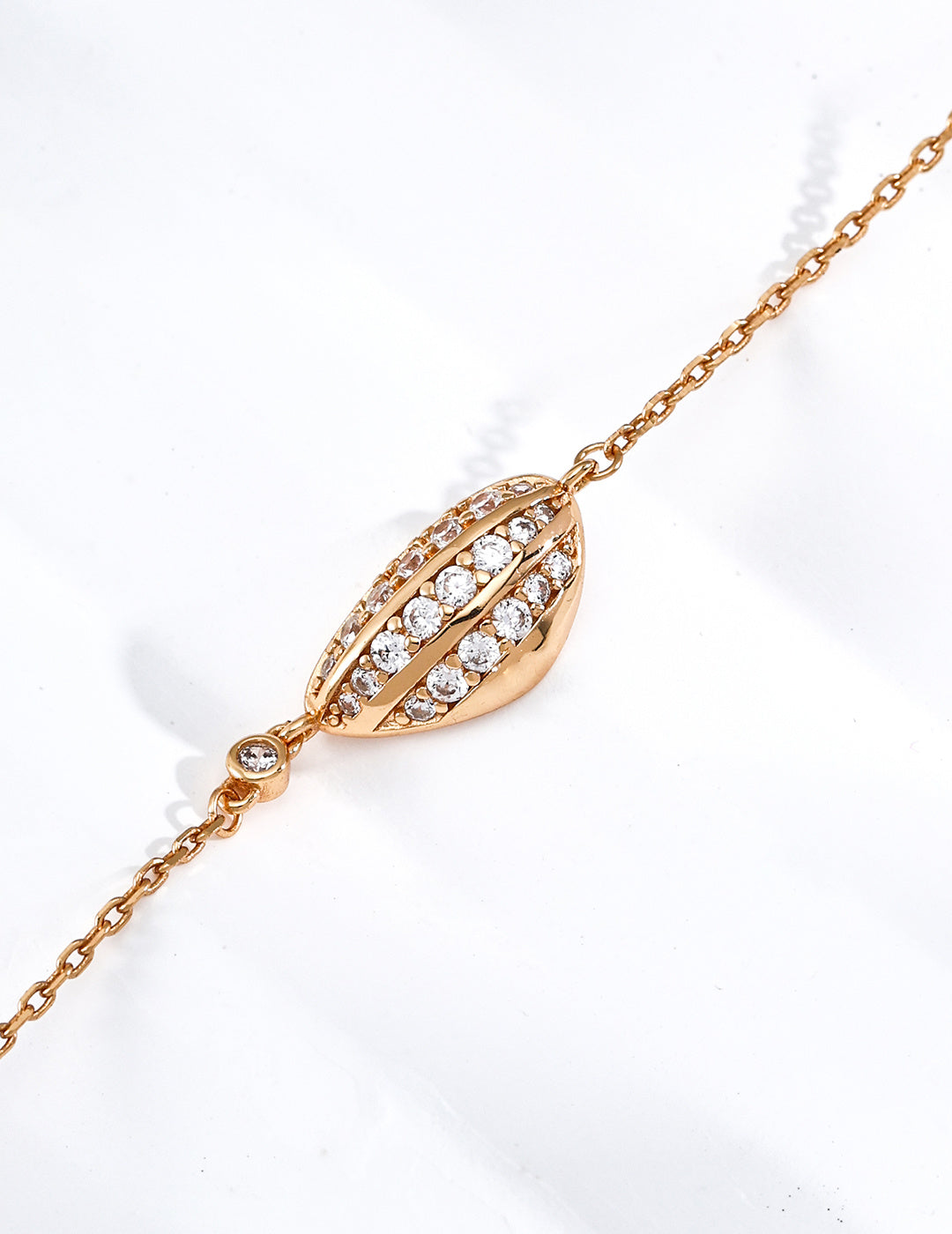 Minimal Gold Leaf Necklace