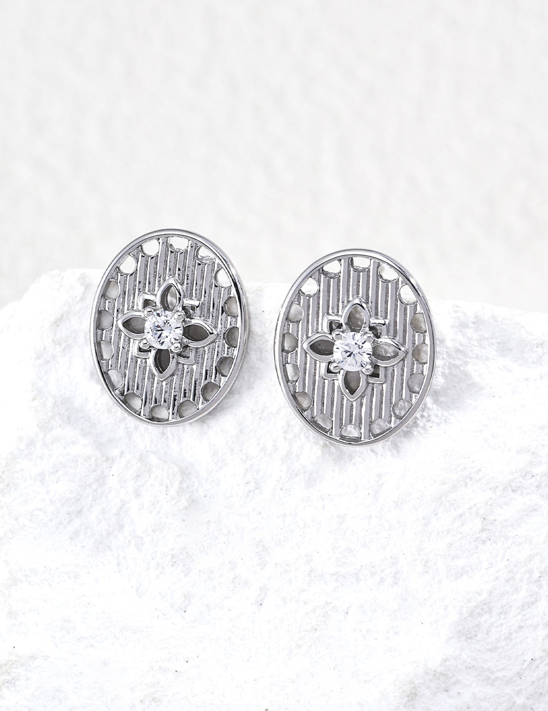 Vintage Textured Gold Stud Earrings