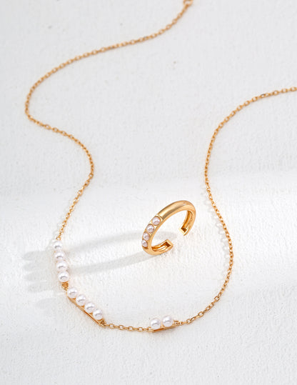 Dainty Gold Pearl Accent Necklace