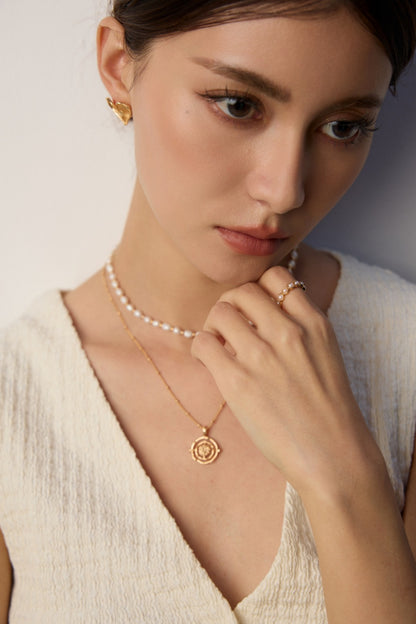 Vintage Gold Medallion Necklace